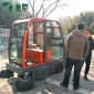 馬路全封閉清掃車_產(chǎn)品品質(zhì)高_(dá)行走電機(jī)|2500W
