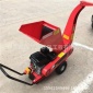 鹽城移動(dòng)方便蘋果樹枝粉碎機(jī) 果園樹枝粉碎機(jī) 園林綠化汽油碎枝機(jī)